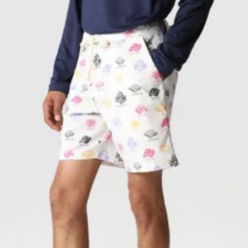 The North Face Class V Ripstop Boardshorts White Campfire Print Size 36 / Large
